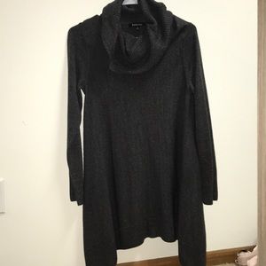 Long grey turtle neck sweater